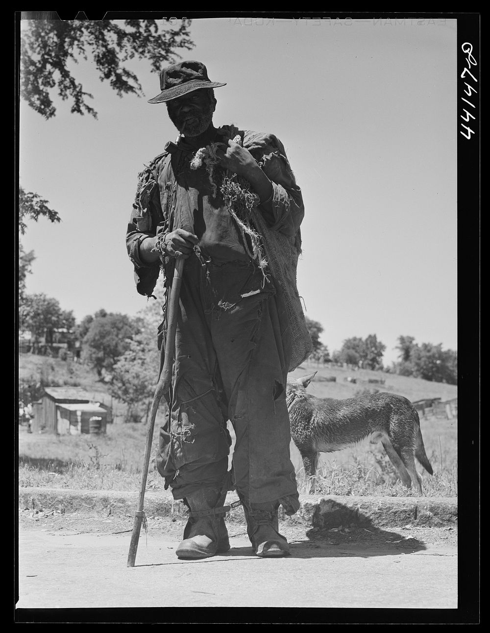  rag man. Greensboro, Greene County, Georgia. Sourced from the Library of Congress.