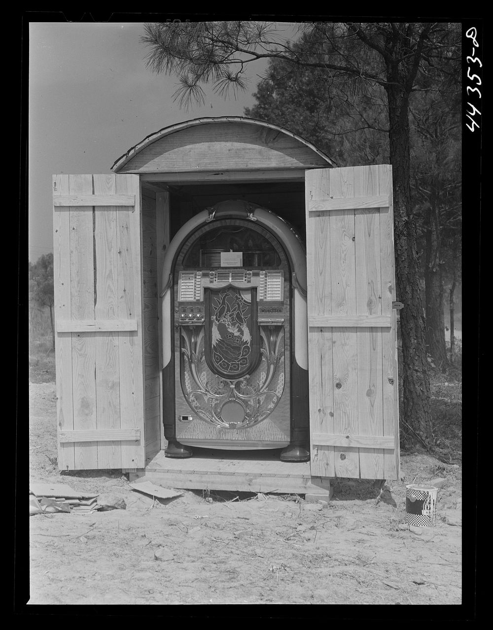 A juke box in a trailer park in Childersburg, Alabama. Sourced from the Library of Congress.
