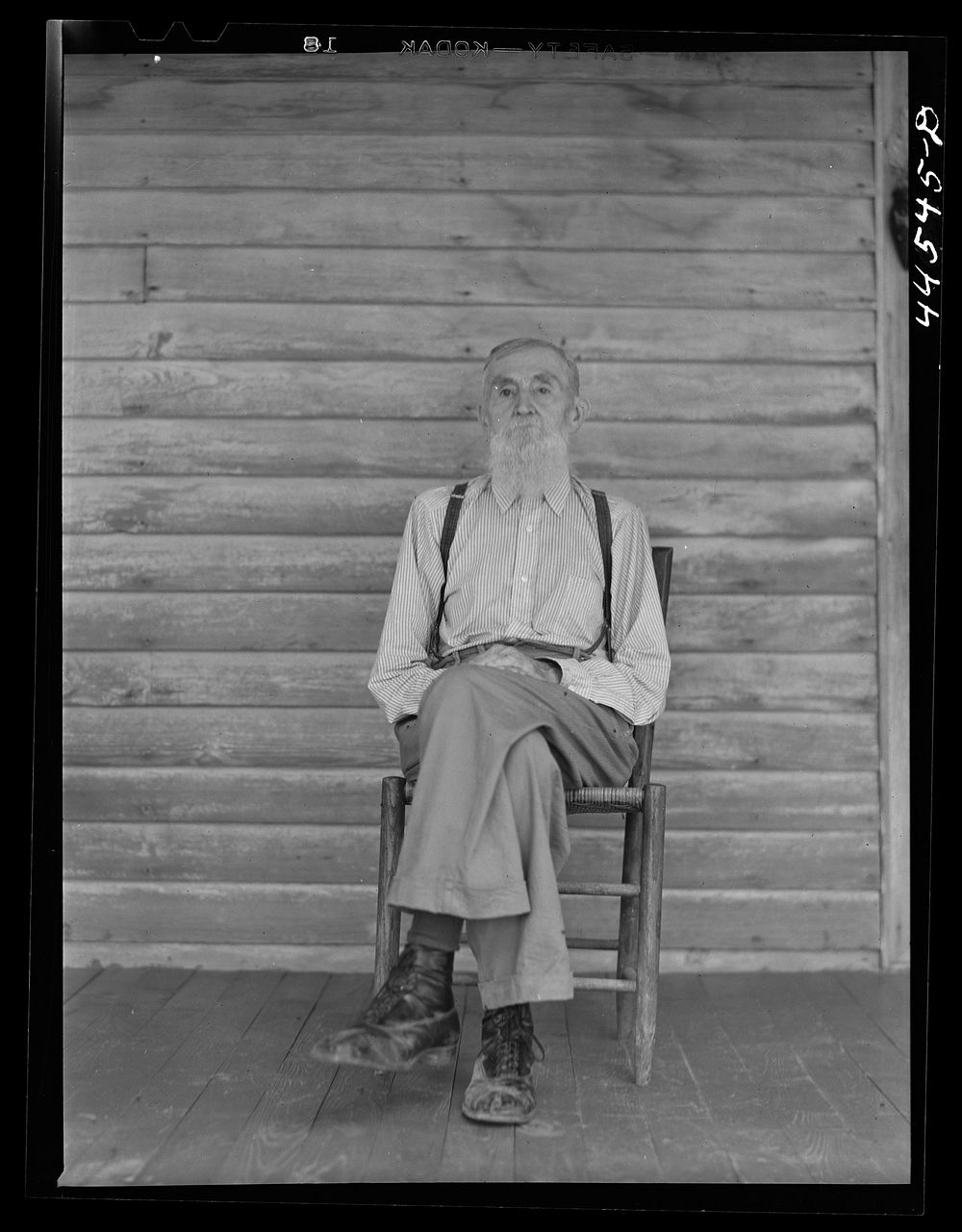 Mr. Sam Turner, one of the oldest residents of Greene County. Near Liberty, Georgia. Sourced from the Library of Congress.