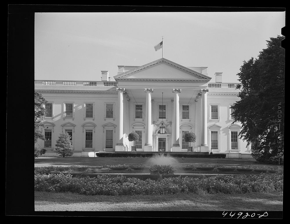 [Untitled photo, possibly related to: White House. Washington, D.C.]. Sourced from the Library of Congress.