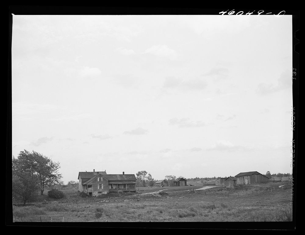 Abandoned house in the Pine Camp expansion area near Lewisburg, New York. Sourced from the Library of Congress.