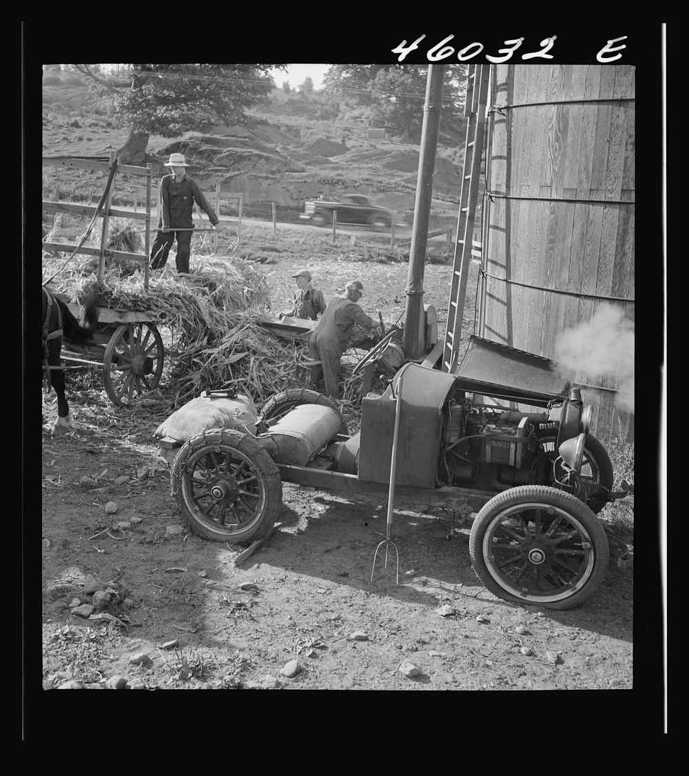 [Untitled photo, possibly related to: Filling a silo on a farm]. Sourced from the Library of Congress.