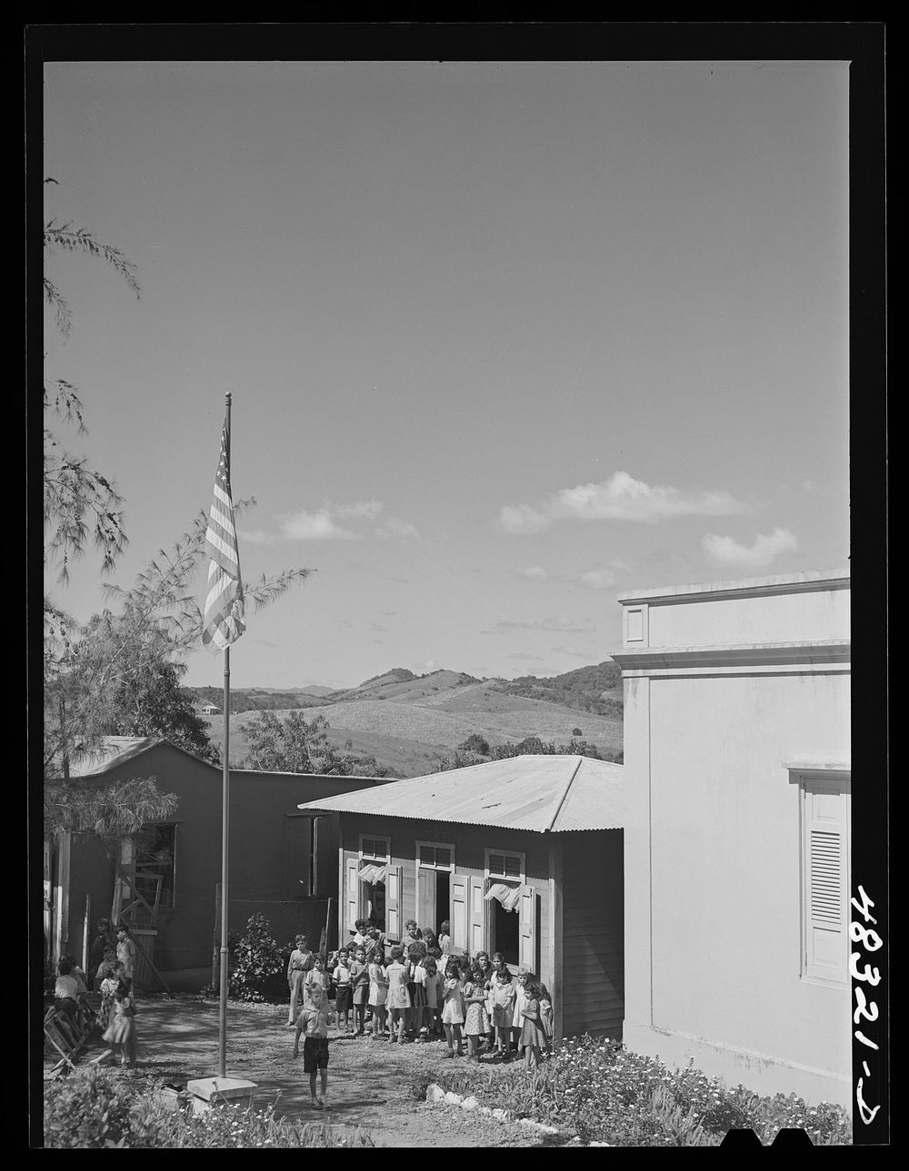 [Untitled photo, possibly related to: Aibonito (vicinity), Puerto Rico. A schoolhouse]. Sourced from the Library of Congress.