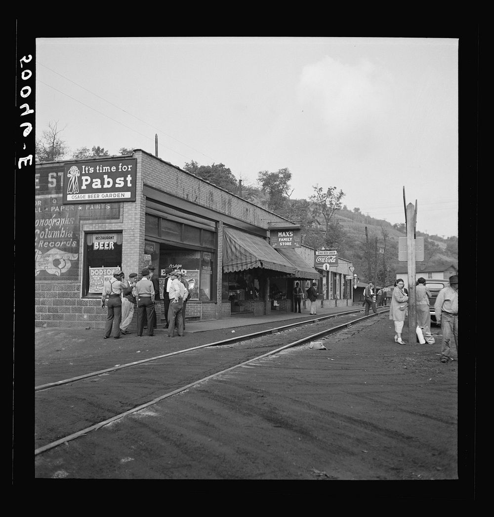 Center of mining town. Osage, West Virginia. Sourced from the Library of Congress.