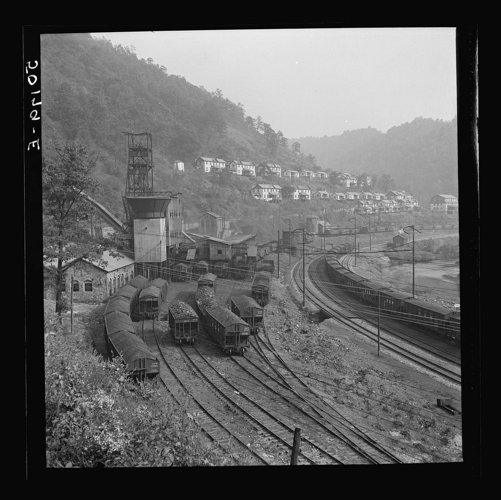 Capels, West Virginia, with coal mine tipple in foreground. Sourced from the Library of Congress.
