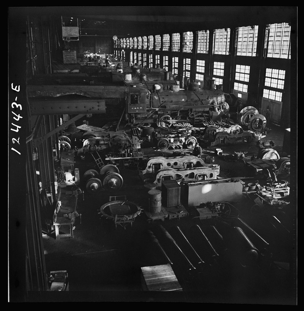 [Untitled photo, possibly related to: Chicago, Illinois. The Chicago and Northwestern Railroad locomotive repair shop].…
