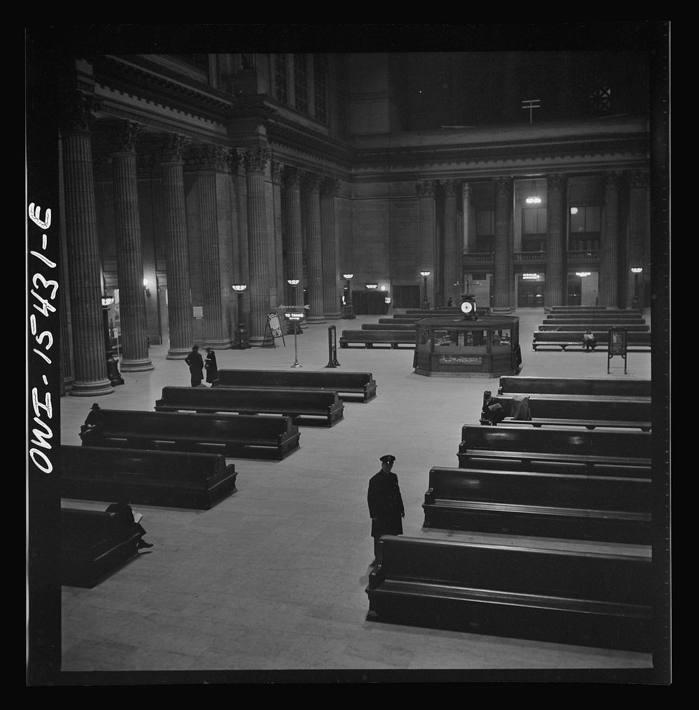 Chicago, Illinois. The main waiting room of Union Station at 1 a.m.. Sourced from the Library of Congress.