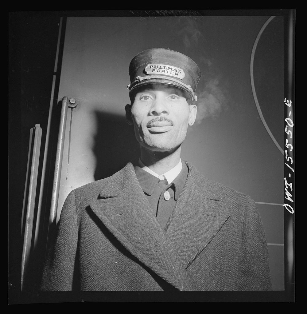 Chicago, Illinois. Pullman porter at the Union Station. Sourced from the Library of Congress.