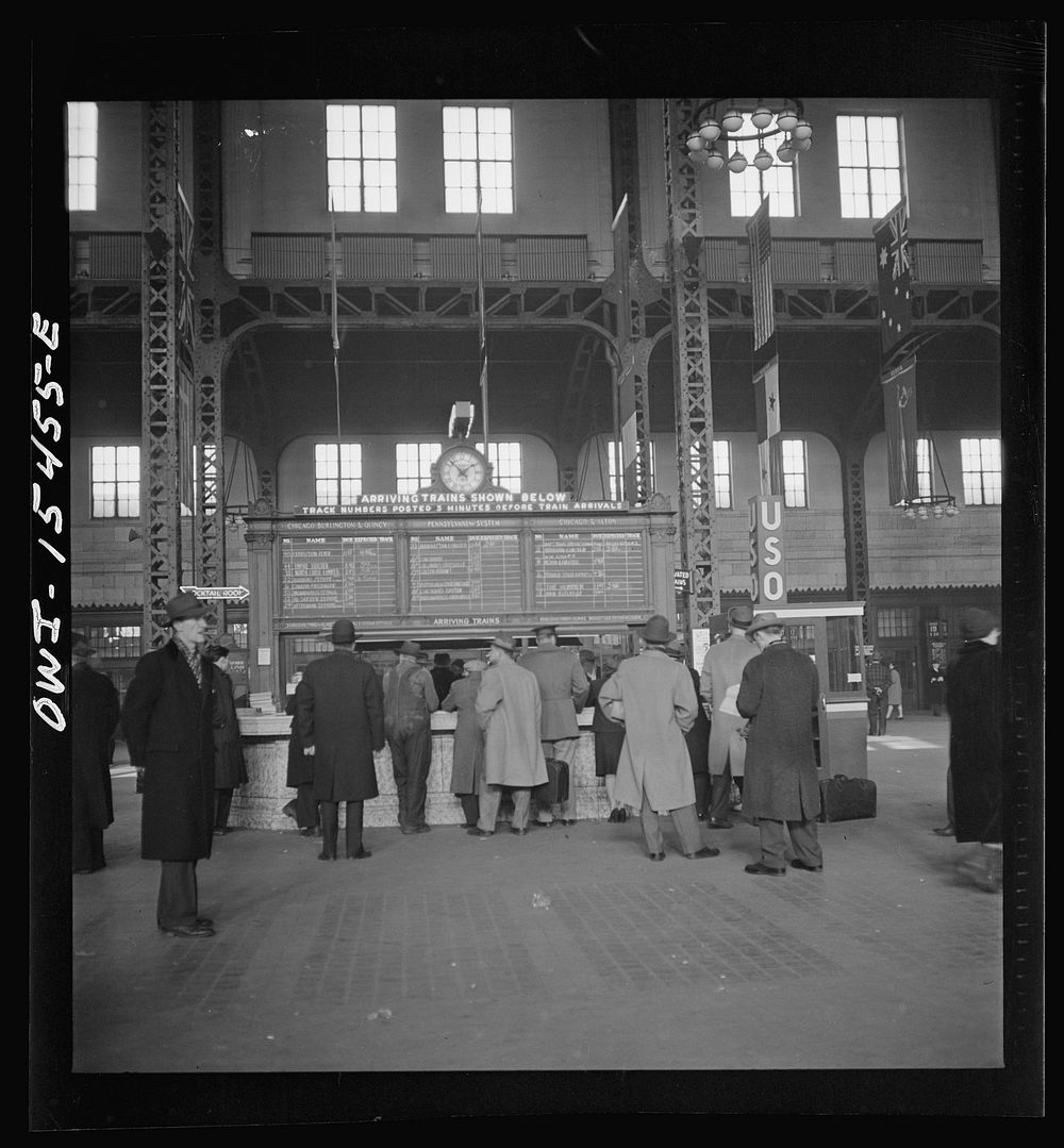 Chicago, Illinois. Information booth on train concourse at the Union Station. Sourced from the Library of Congress.