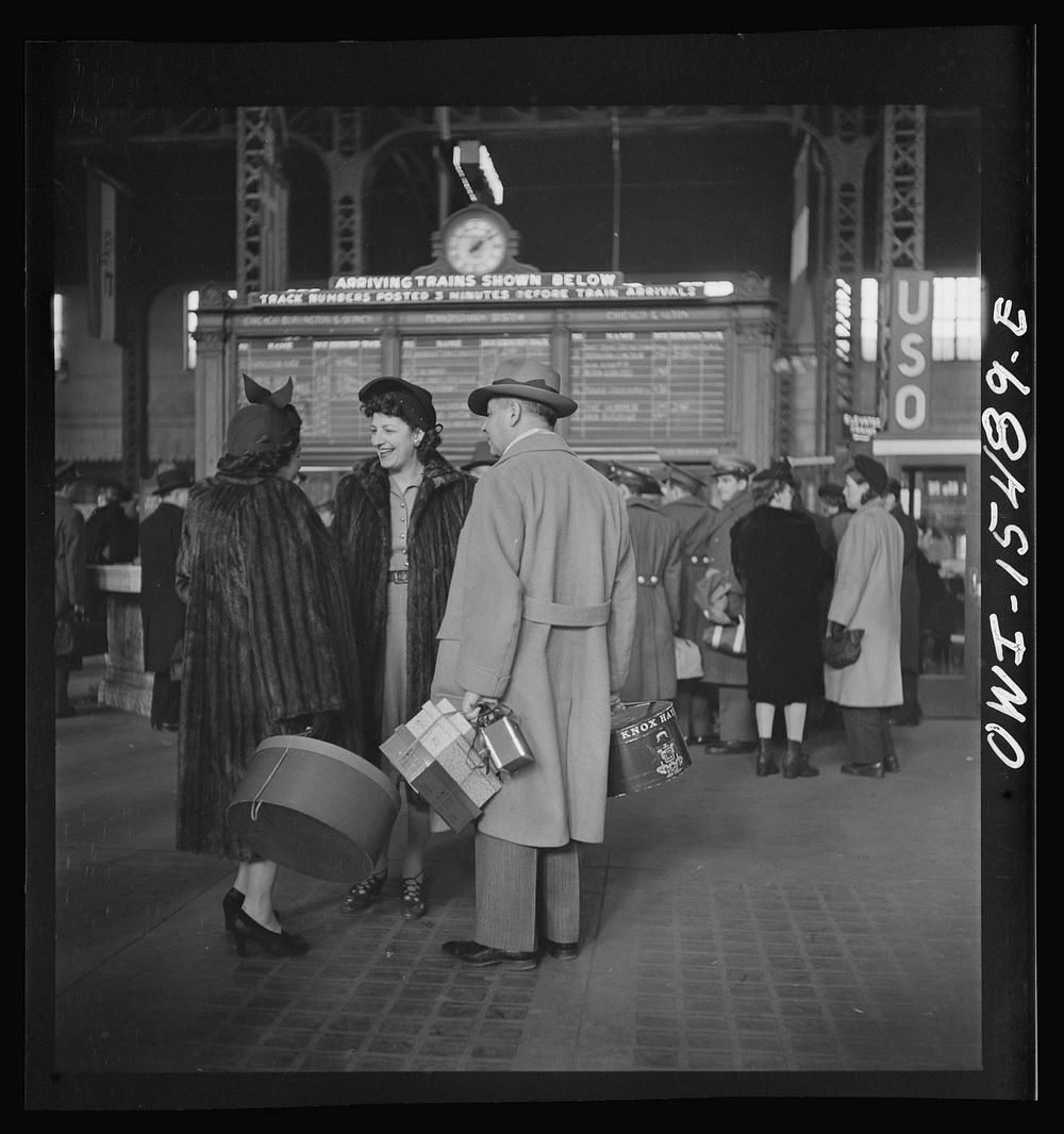 Chicago, Illinois. Waiting for trains in the train concourse at the Union Station. Sourced from the Library of Congress.