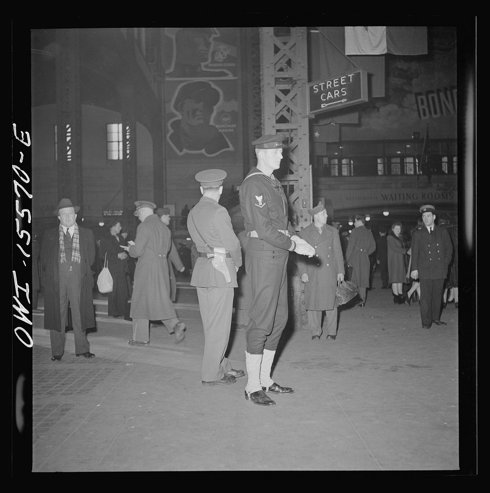 Chicago, Illinois. Shore patrol and military police at the Union Station. Sourced from the Library of Congress.