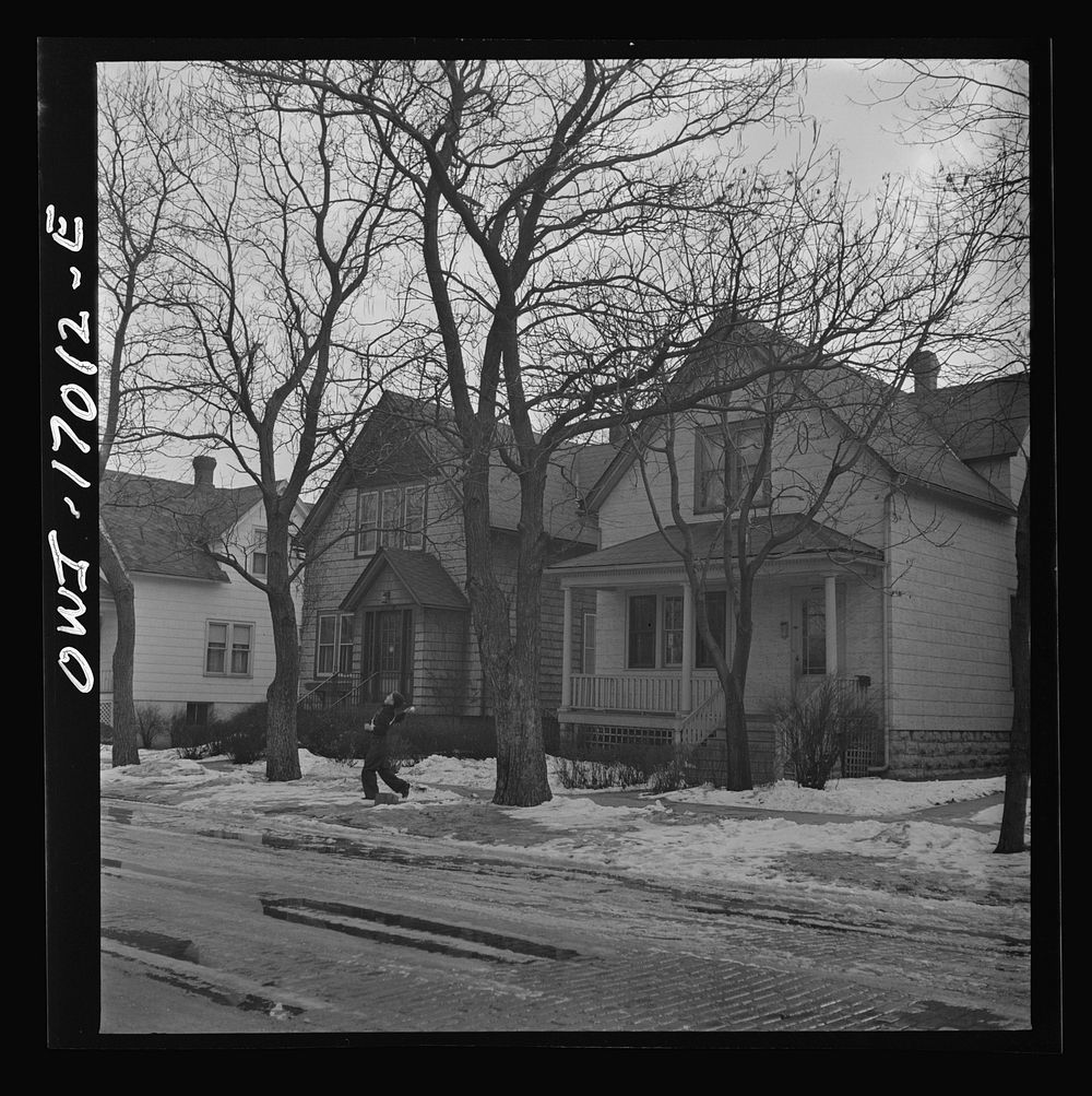Blue Island, Illinois. The Senise family home (right) at 2439 Orchard Street. Sourced from the Library of Congress.