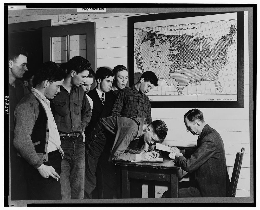 Madison, Wisconsin. Farm short course school at the University of Wisconsin. Mr. William Stemmler, school counselor…