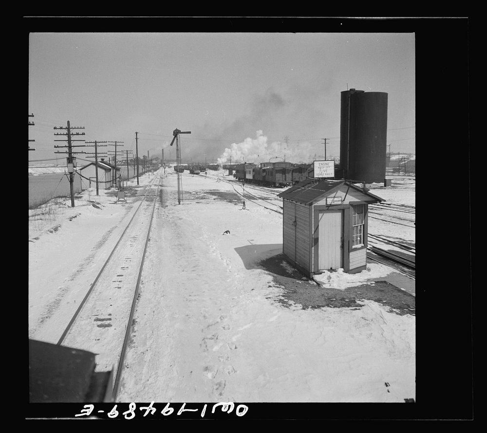 Joliet, Illinois. Leaving the Atchison, Topeka, and Santa Fe Railroad yard. Sourced from the Library of Congress.