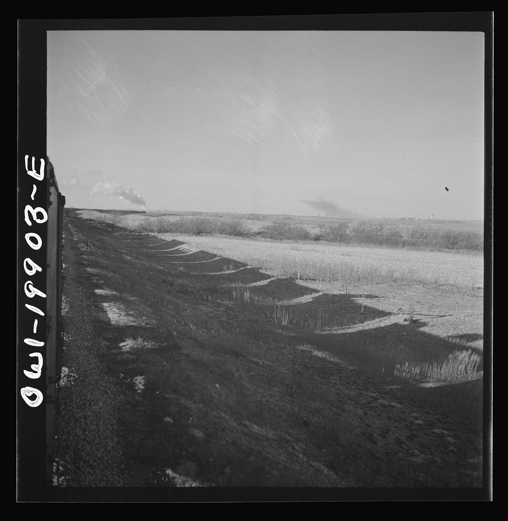 [Untitled photo, possibly related to: Woodward, Oklahoma. Dry steam along the Atchison, Topeka, and Santa Fe Railroad].…