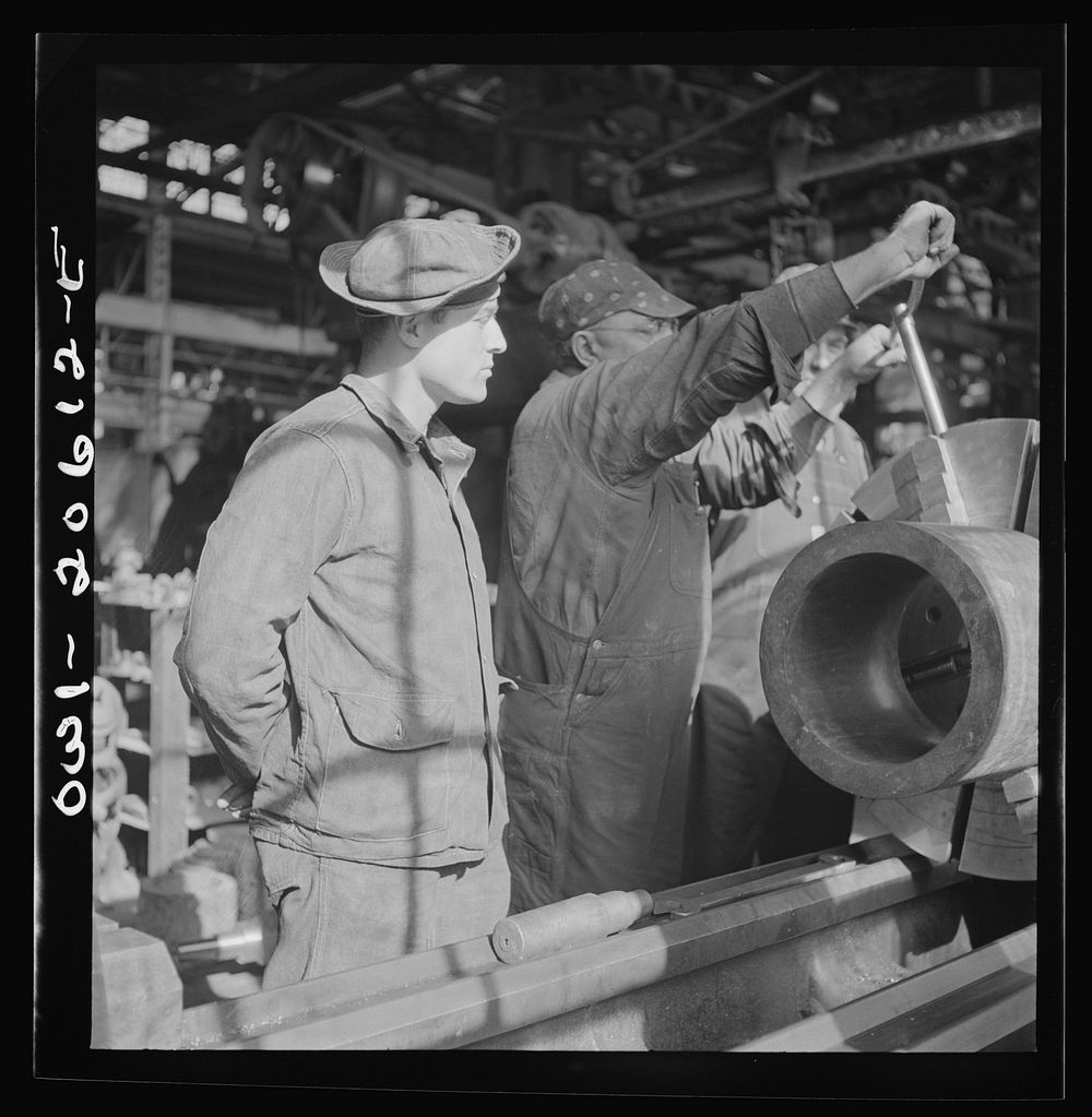 [Untitled photo, possibly related to: Clovis, New Mexico. A machinist in the Atchison, Topeka and Santa Fe Railroad…