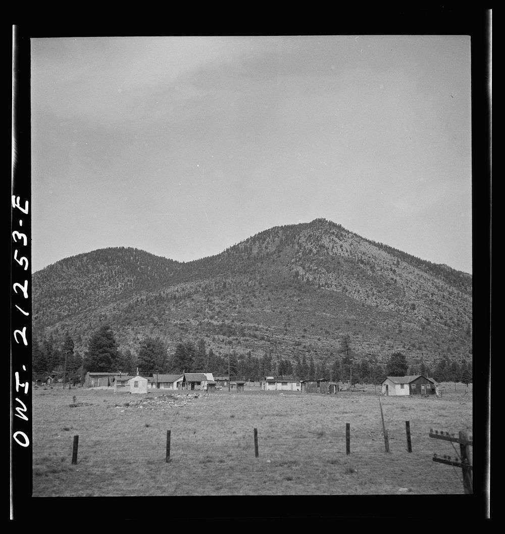 Flagstaff (vicinity), Arizona. Houses along the Atchison, Topeka, and Santa Fe Railroad between Winslow and Seligman…