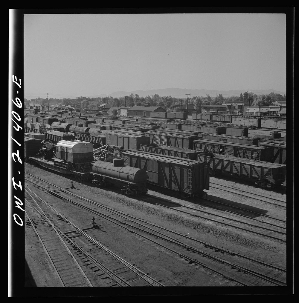 Needles, California. general view Atchison, Free Photo rawpixel