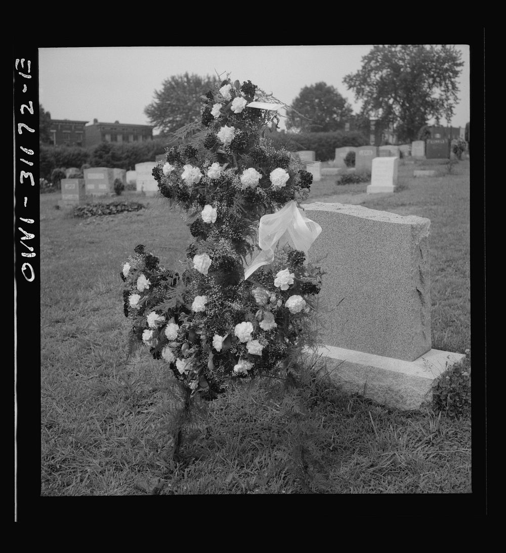 Baltimore, Maryland. Funeral of a merchant seaman. At the grave. Sourced from the Library of Congress.