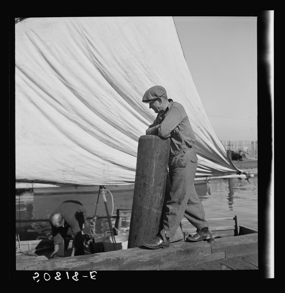 Fisherman on the dock, Charleston, South Carolina on Christmas Day. Sourced from the Library of Congress.