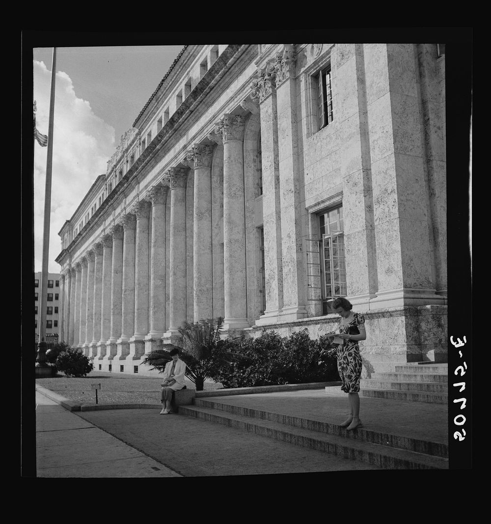 Post office. Miami, Florida. Sourced from the Library of Congress.