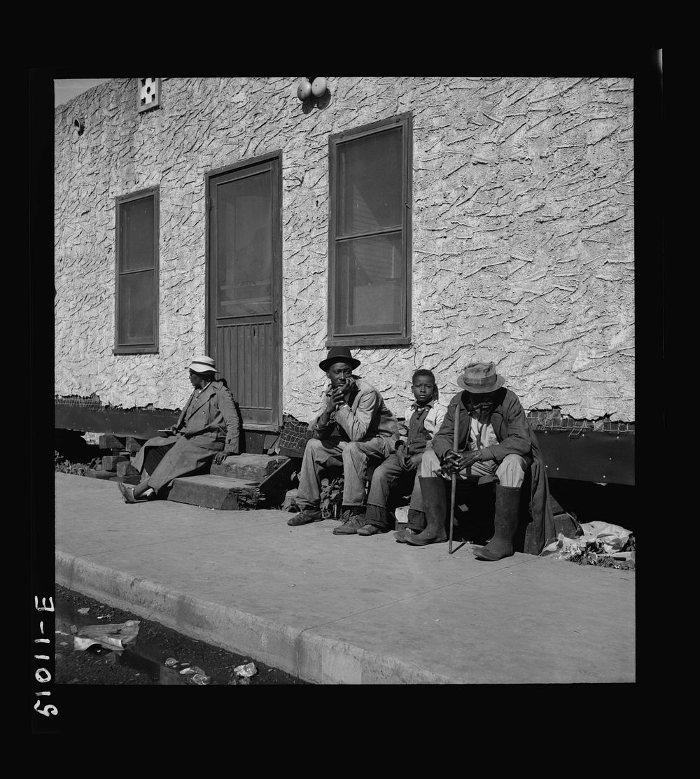 [Untitled photo, possibly related to: Outside of City Hall, Belle Glade, Florida]. Sourced from the Library of Congress.