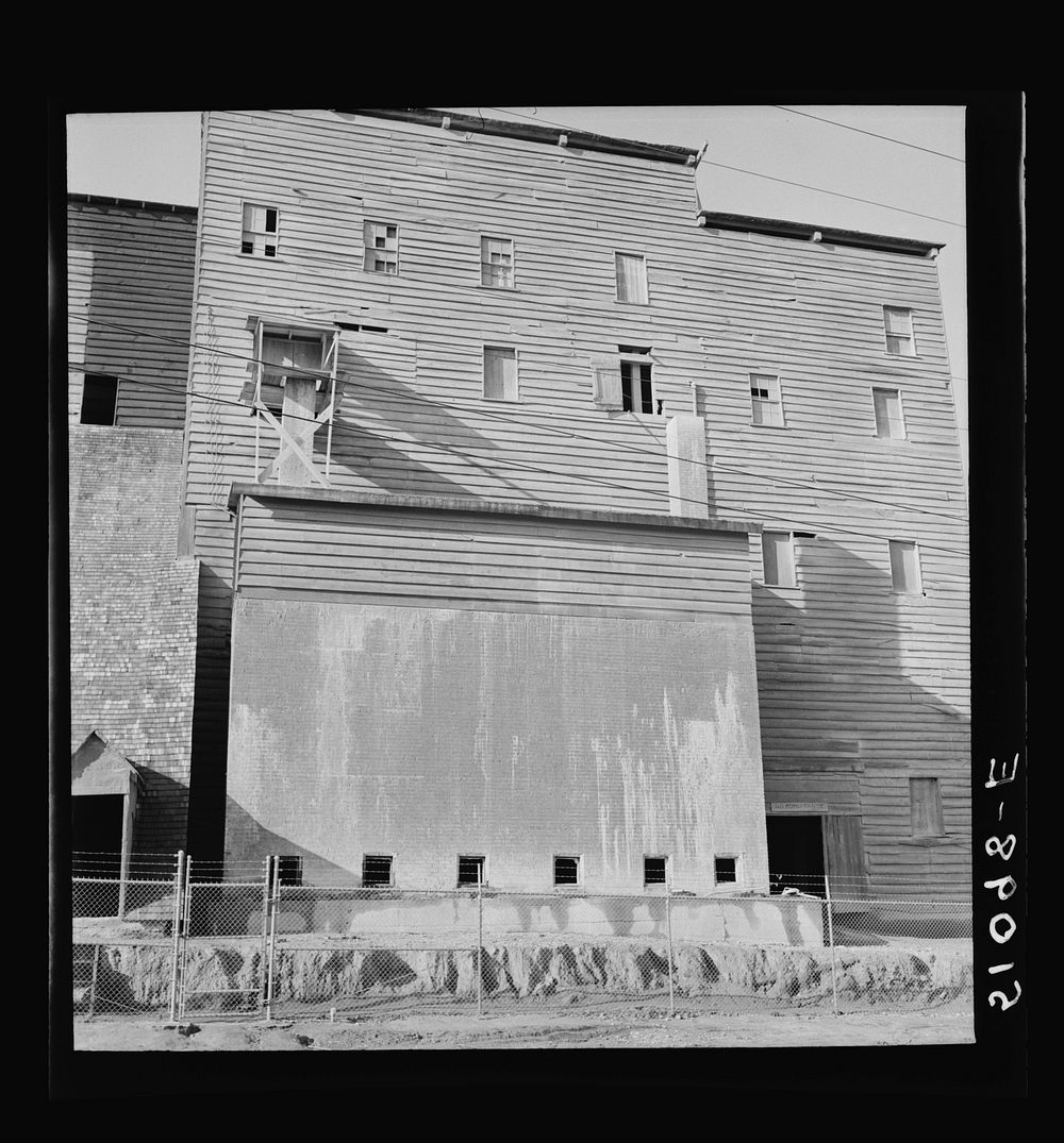 Section of fertilizer plant. Laurinburg, North Carolina. Sourced from the Library of Congress.