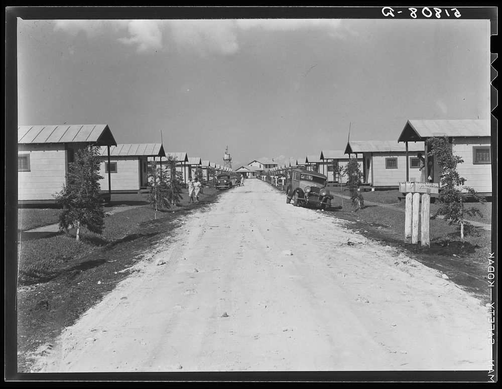 USSC (United States Sugar Corporation) village for  workers in cane fields. Clewiston, Florida. Sourced from the Library of…