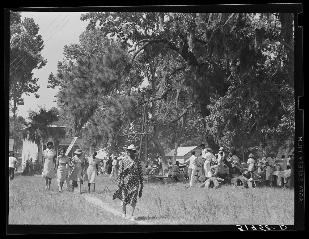  picnic at Beaufort, South Carolina. July fourth. Sourced from the Library of Congress.