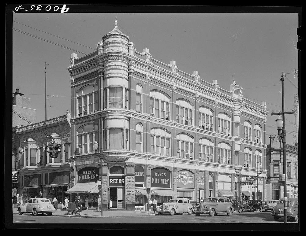 [Untitled photo, possibly related to: Building in town. Walla Walla, Washington] by Russell Lee