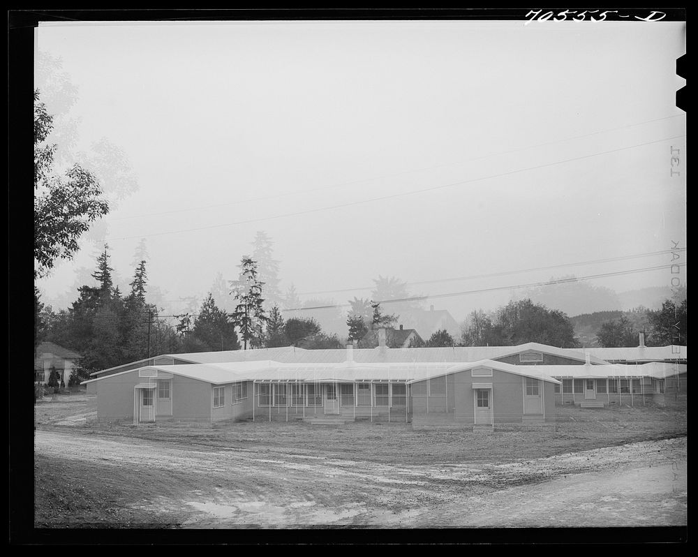 [Untitled photo, possibly related to: FSA (Farm Security Administration) duration dormitories for workers at the Navy…