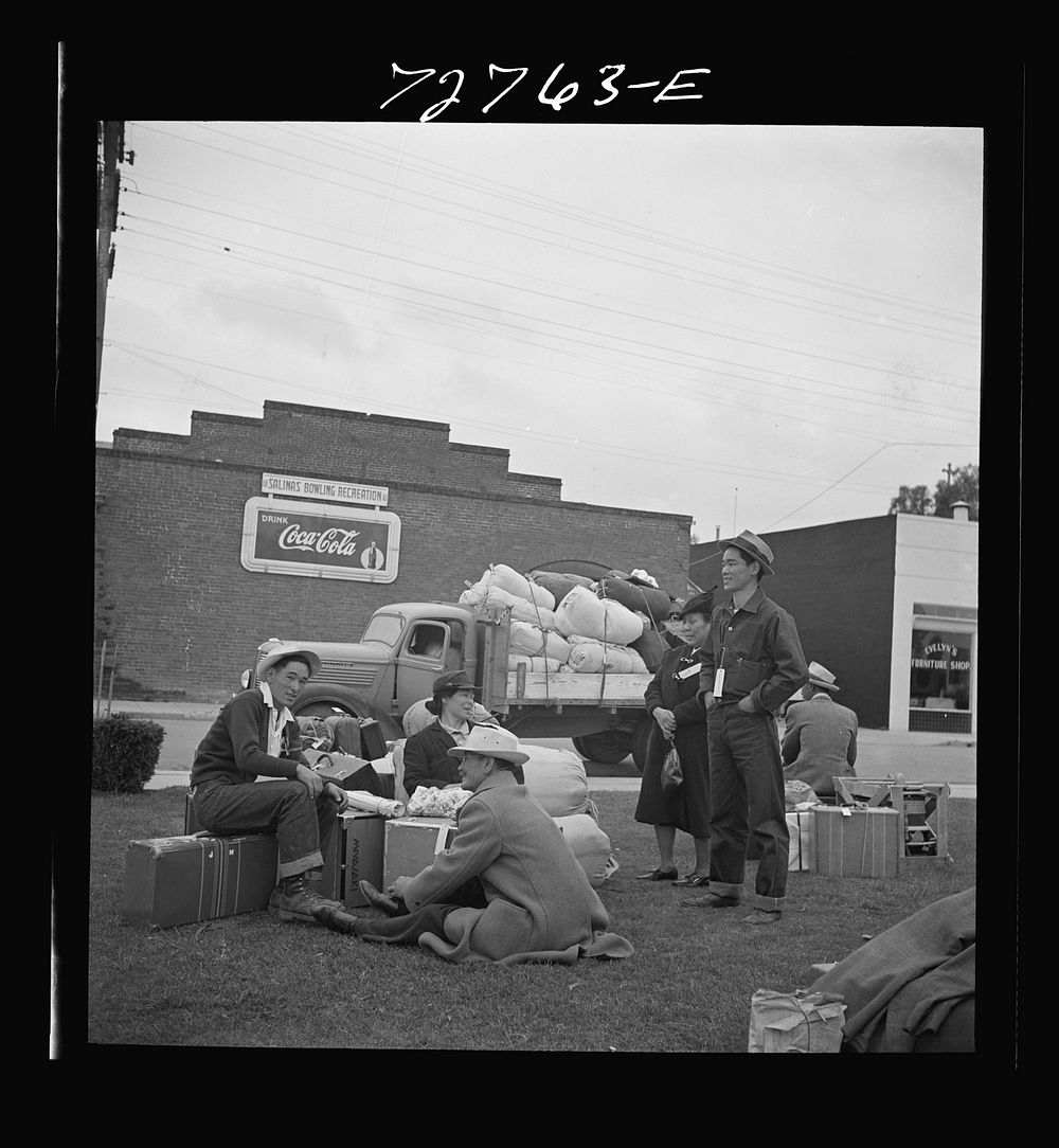 [Untitled photo, possibly related to: Salinas, California. Japanese-Americans leaving for reception center] by Russell Lee