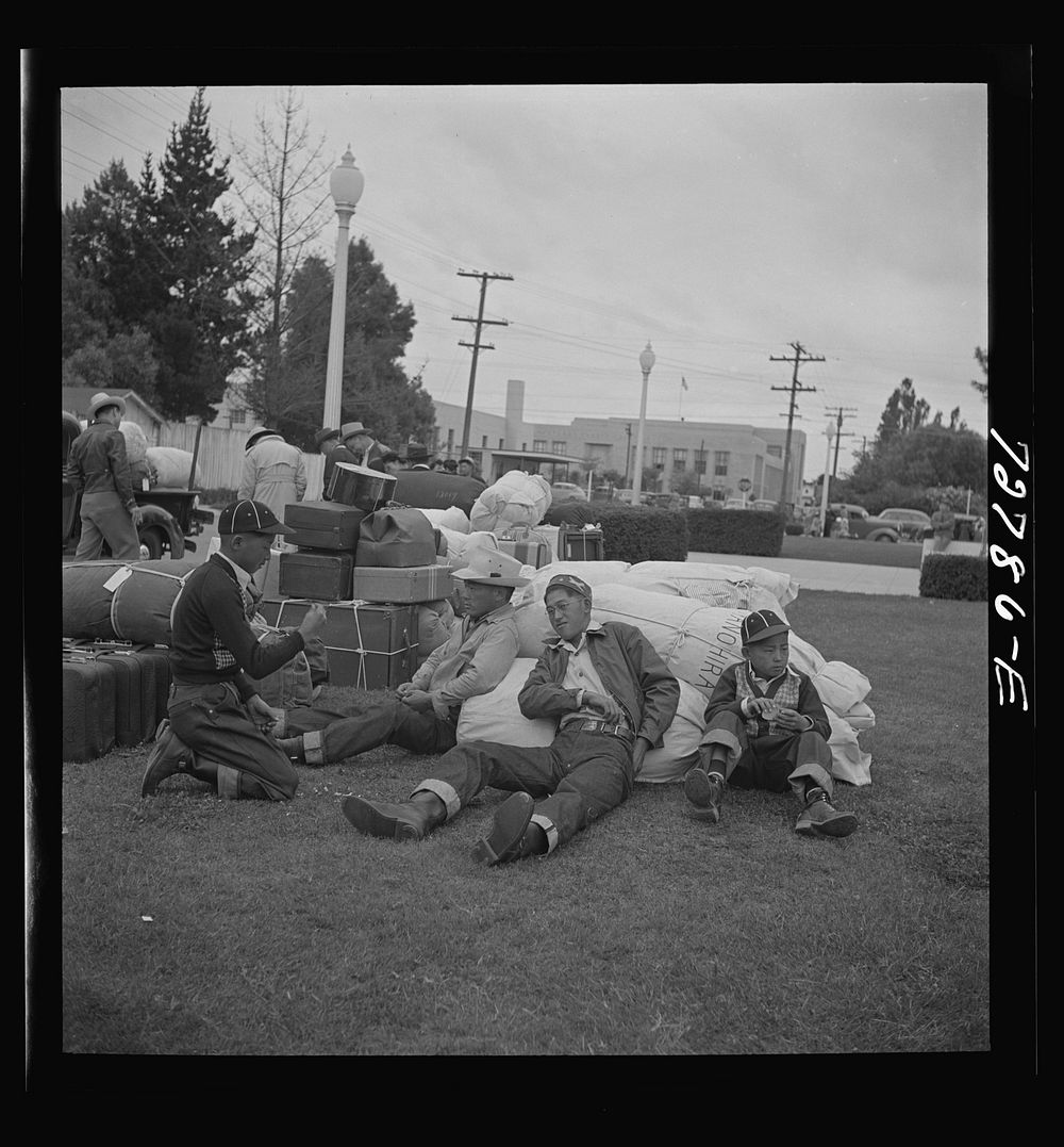 [Untitled photo, possibly related to: Salinas, California. Japanese-Americans wait for transportation to reception center]…