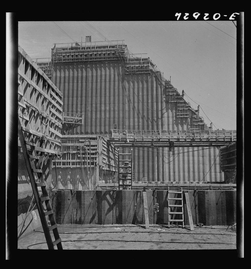 Shasta Dam, Shasta County, California. Dam under construction showing the forms for concrete by Russell Lee
