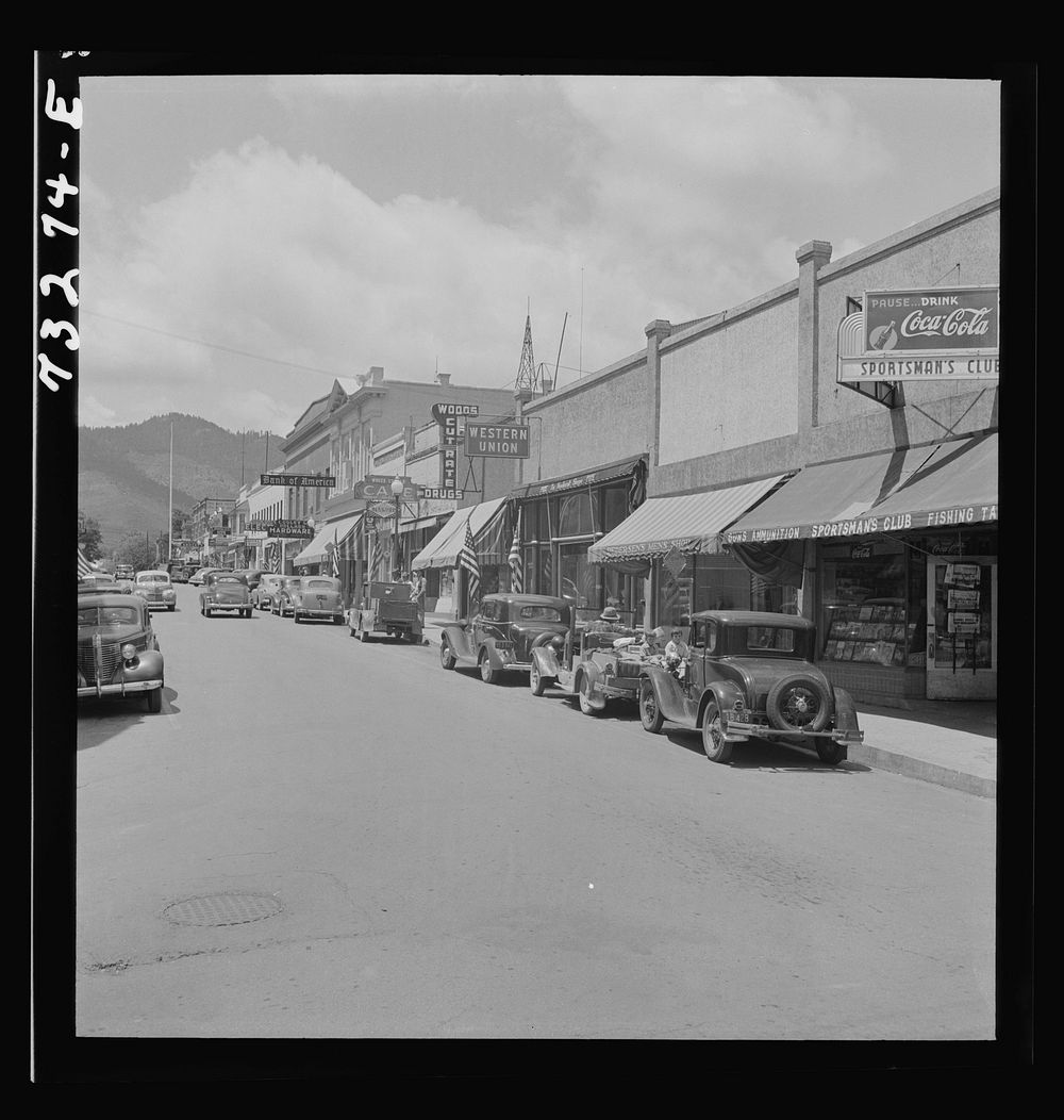 Yreka, California. main street. Yreka Free Photo rawpixel