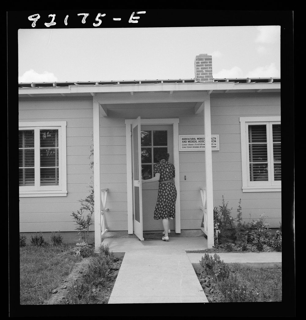 [Untitled photo, possibly related to: Tulare County, Farmersville, California. Farm Security Administration (FSA) camp for…