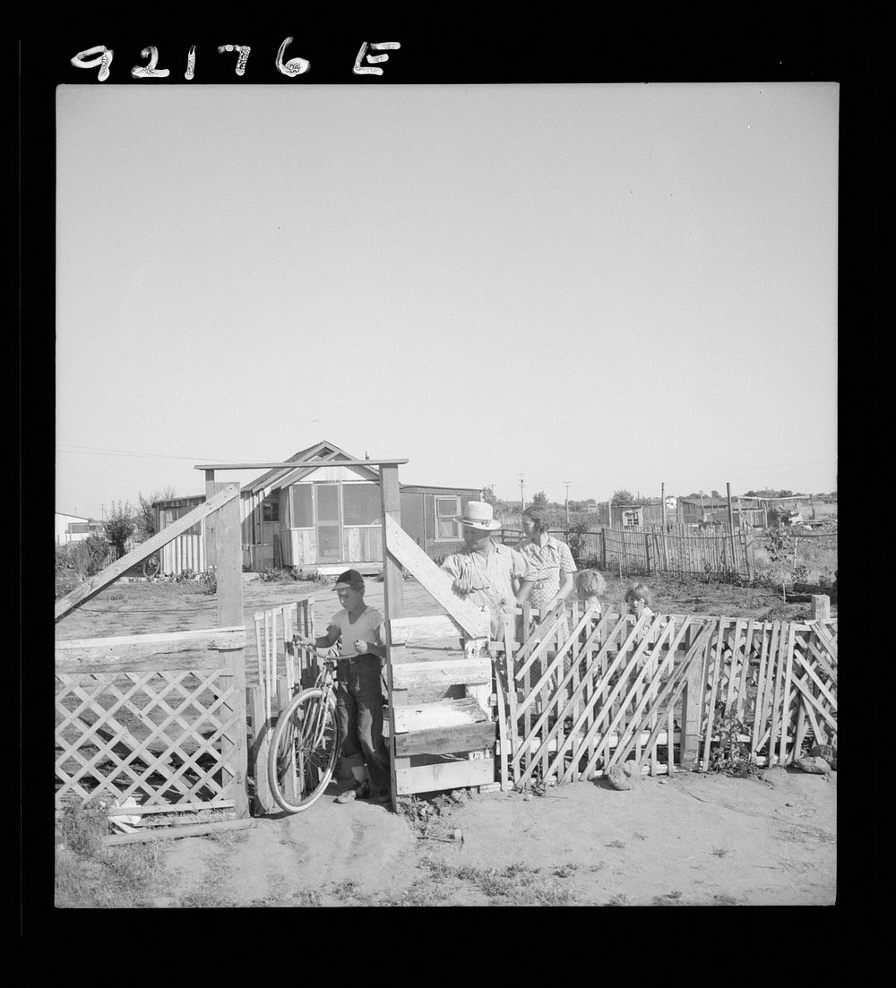 [Untitled photo, possibly related to: Highway City, California, near Fresno. See general caption. Family from Oklahoma; have…