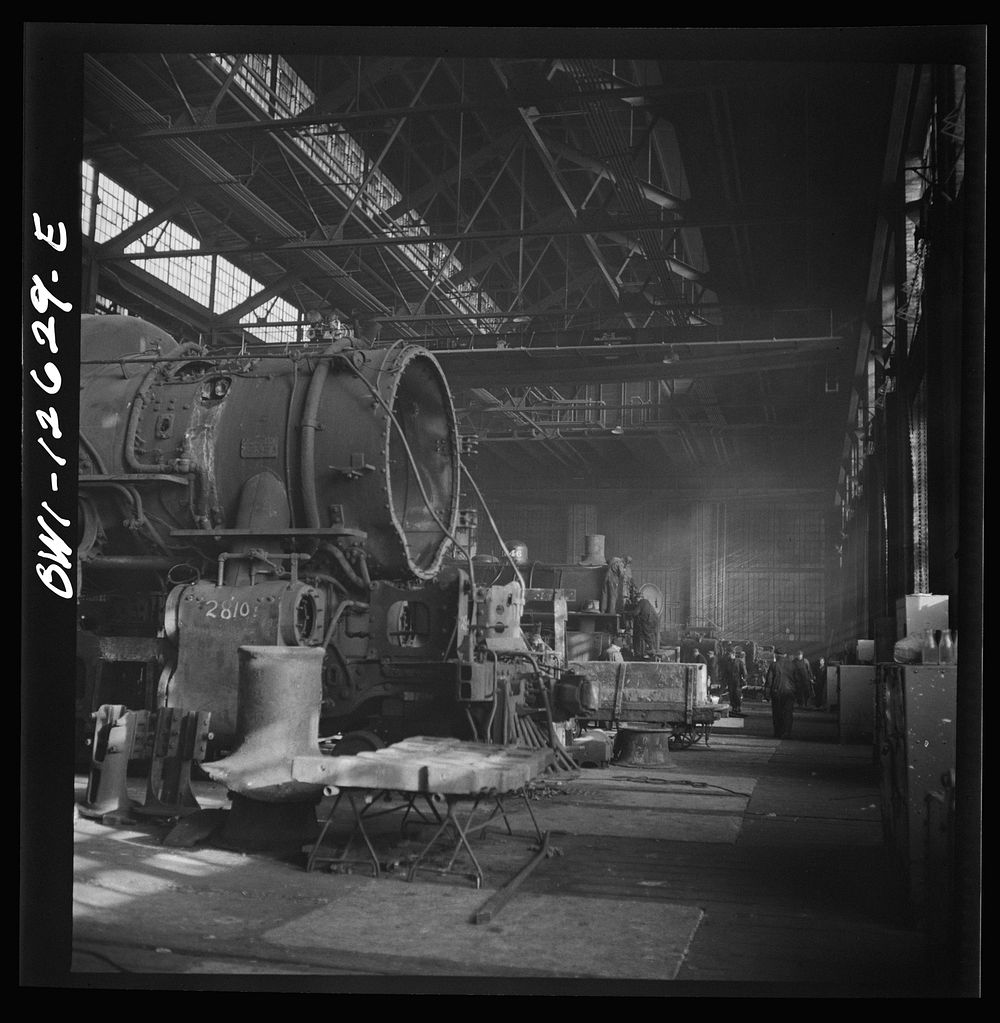 Chicago, Illinois. In a Chicago and Northwestern Railroad locomotive repair shop. Sourced from the Library of Congress.