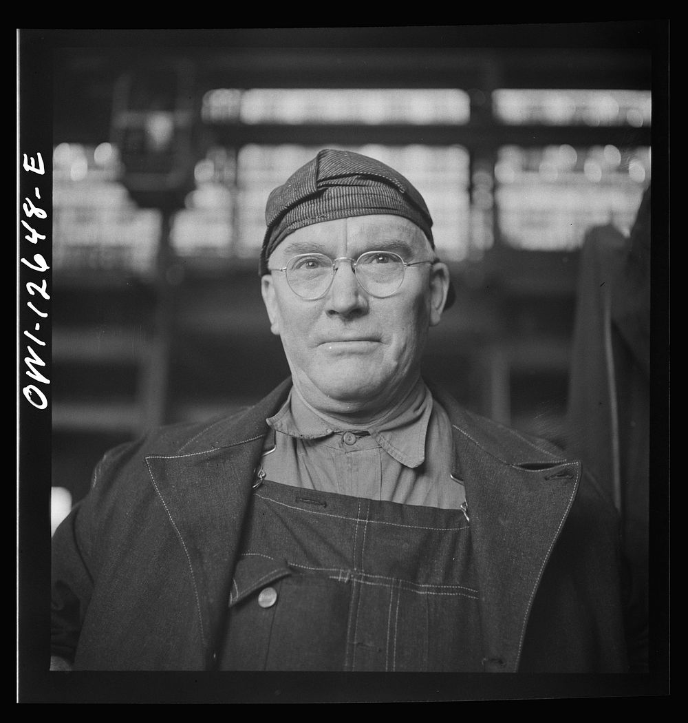 Chicago, Illinois. A welder at the Chicago and Northwestern Railroad repair shops. Sourced from the Library of Congress.