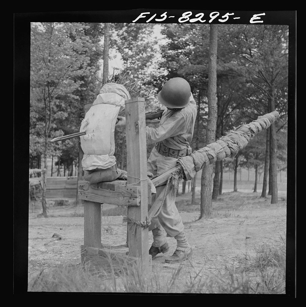 Fort Belvoir, Virginia. Sergeant George Camblair learning to use the bayonet. Sourced from the Library of Congress.