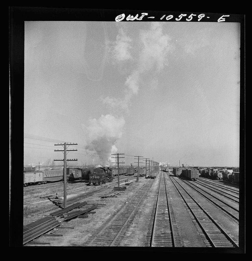 [Untitled photo, possibly related to: Chicago, Illinois. General view of the north classification yard at an Illinois…