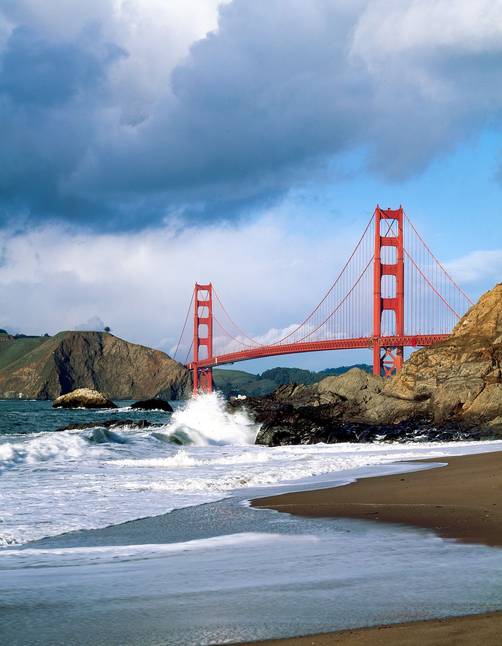 The Golden Gate Bridge. Original image from Carol M. Highsmith&rsquo;s America. Digitally enhanced by rawpixel.