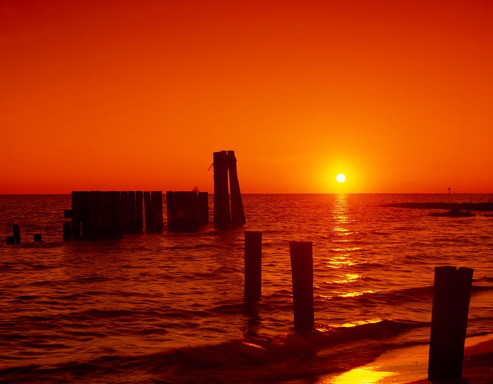 Sunset on the Chesapeake Bay, not far from Cape Charles on Virginia's long Eastern Shore. Original image from Carol M.…