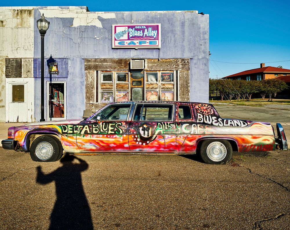 Vintage car in Clarksdale,  Mississippi. Original image from Carol M. Highsmith&rsquo;s America, Library of Congress…