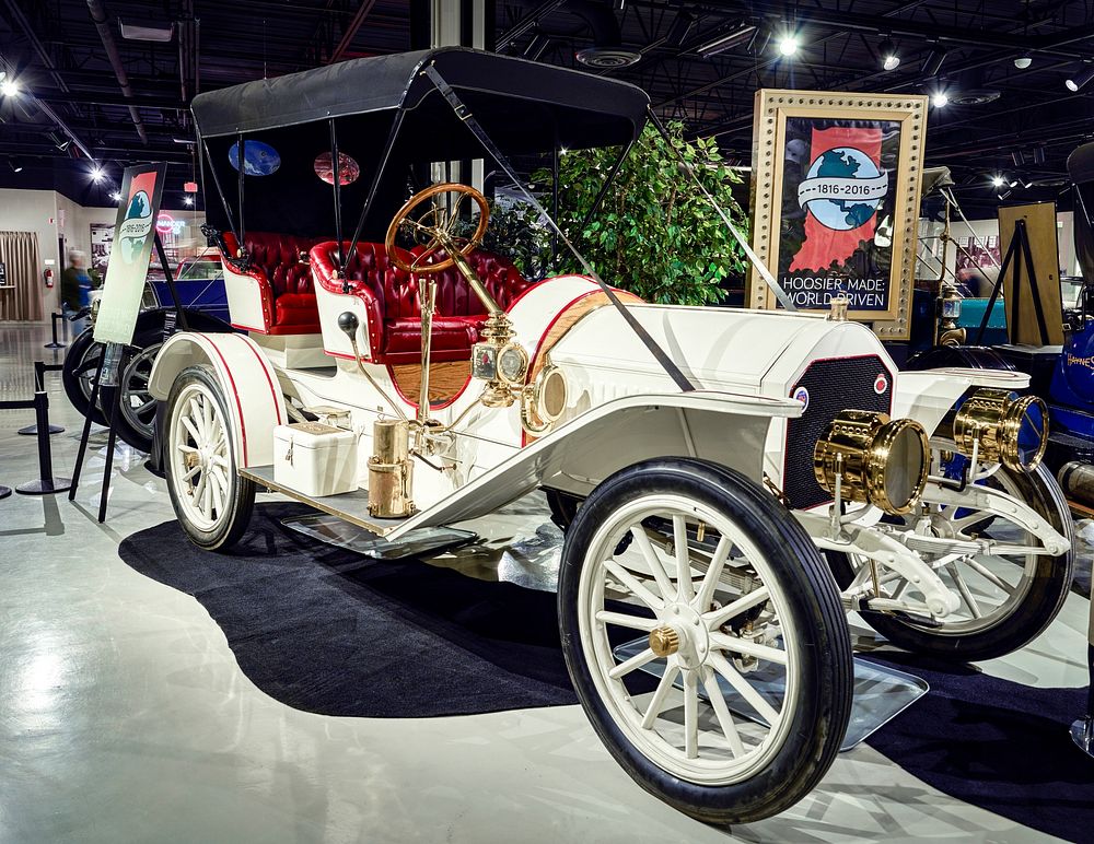 1909 Sterling Model K automobile at the Studebaker Museum in South Bend, Indiana. Original image from Carol M.…