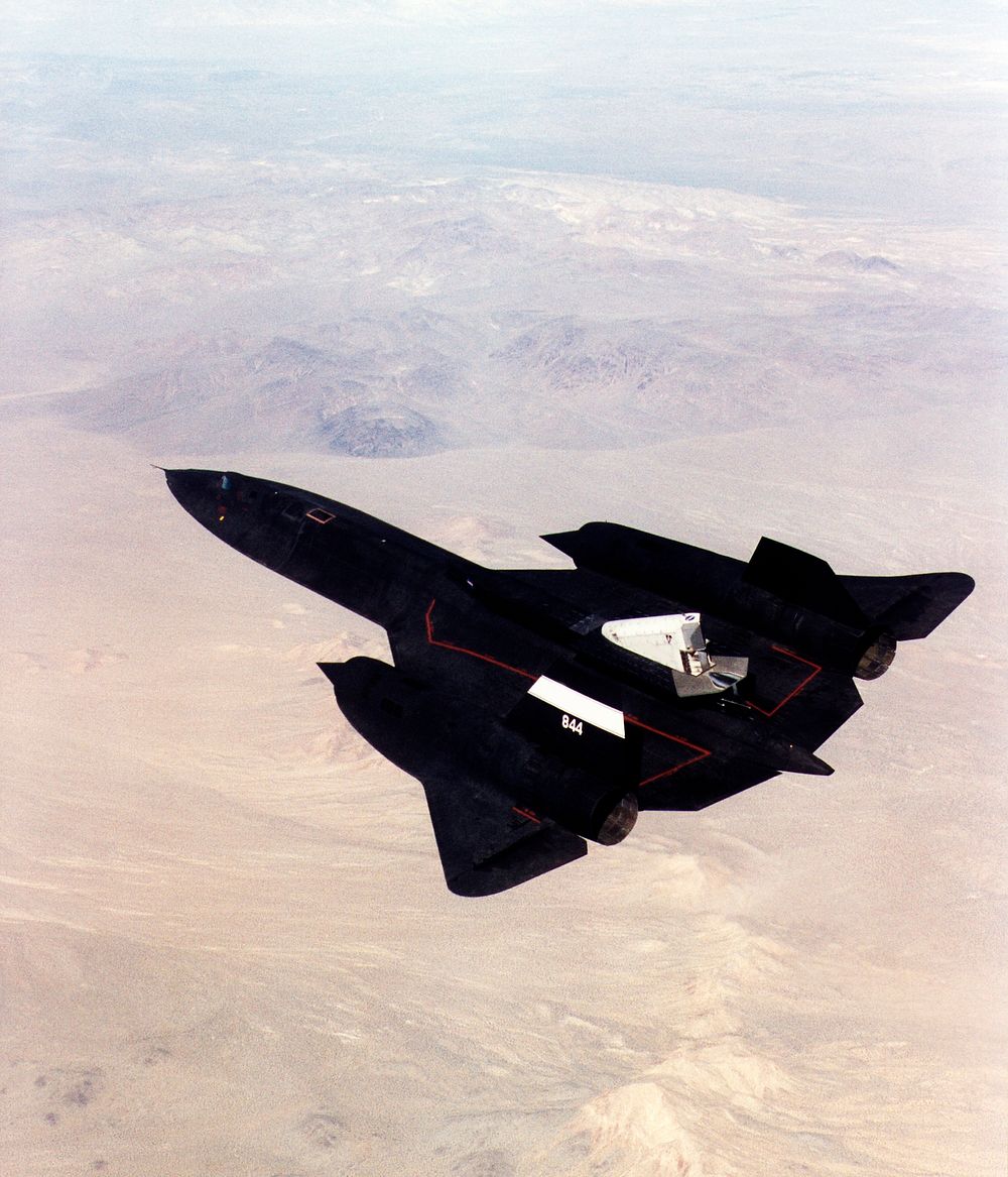 A NASA SR-71 successfully completed its first flight 31 October 1997 as part of the NASA/Rocketdyne/Lockheed Martin Linear…