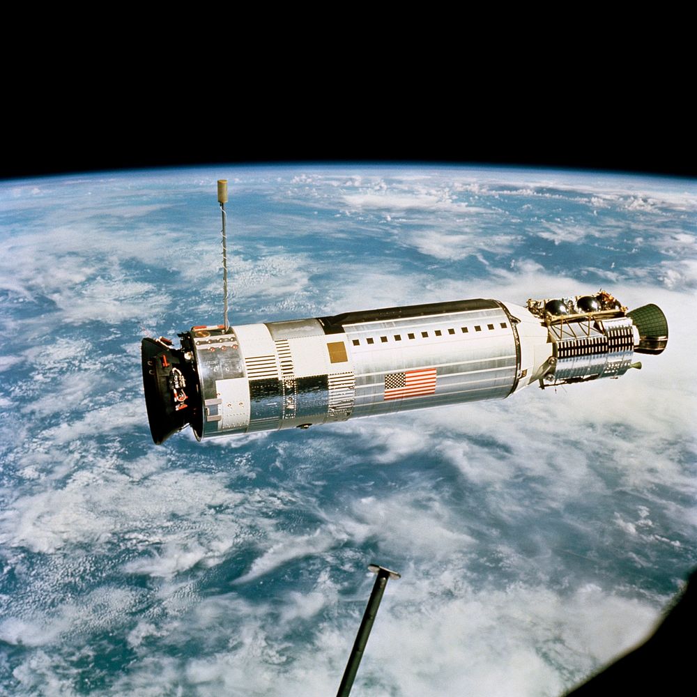 Excellent stereo and side view of the Agena Target Docking Vehicle as seen from the Gemini-12 spacecraft. Original from NASA…