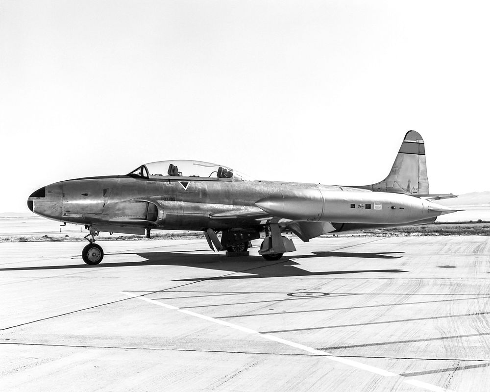 T-33A (55-4351/NASA 815) arrived at NASA FRC January 9th, 1963 departed September 10th, 1973 to Redding, California.…