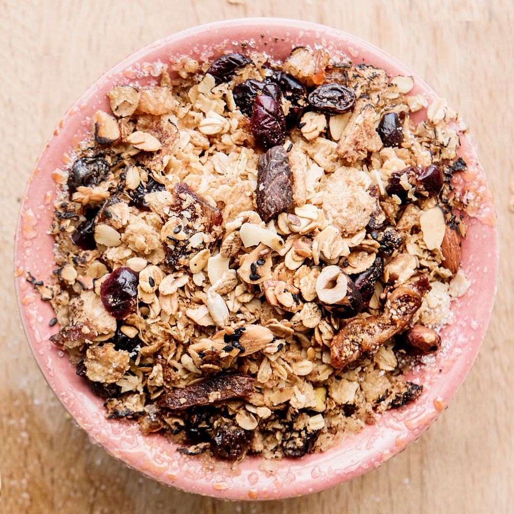 Granola with oats and dried fruits