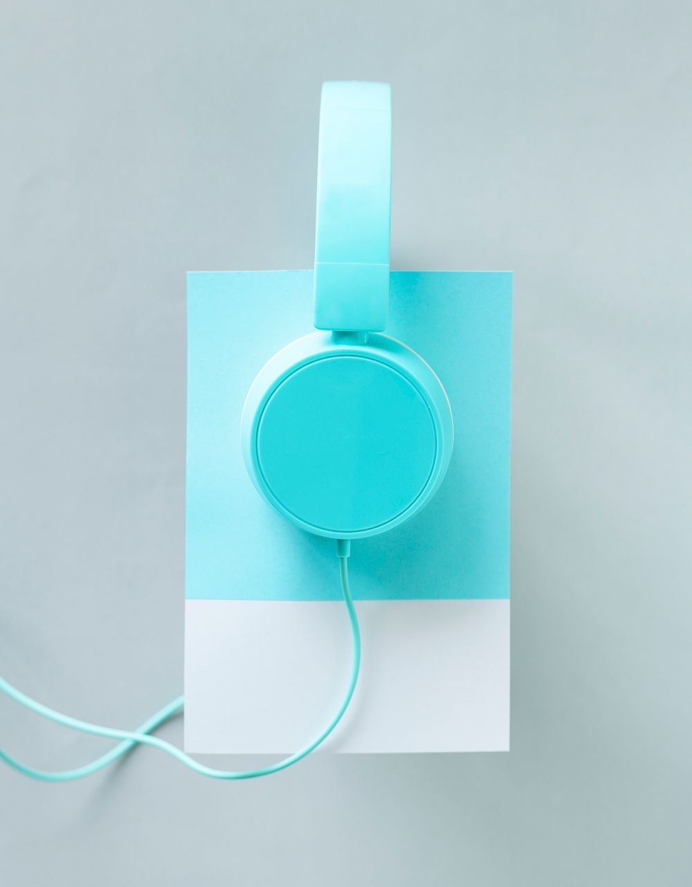 Paper craft art of headphones